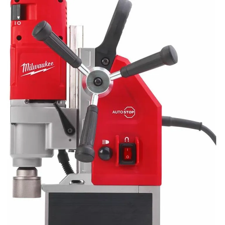 Magneettiporakone
